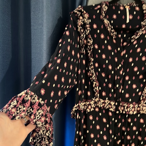 FREE PEOPLE Dress - Picture 3 of 9